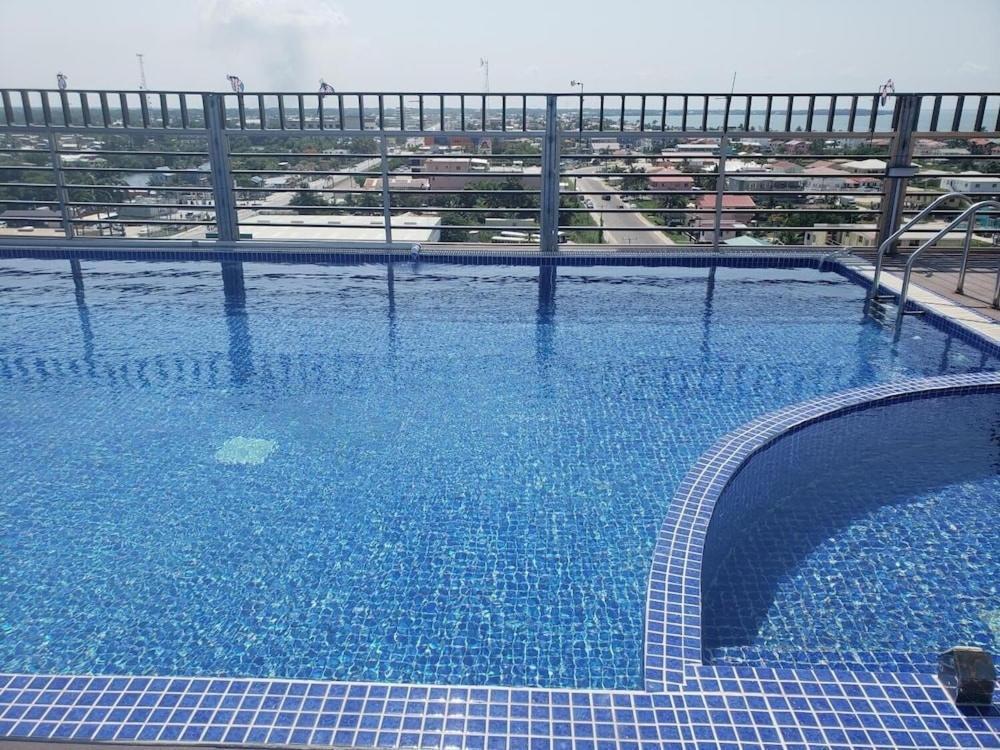Golden Tree Hotel Belize Белиз-Сити Экстерьер фото