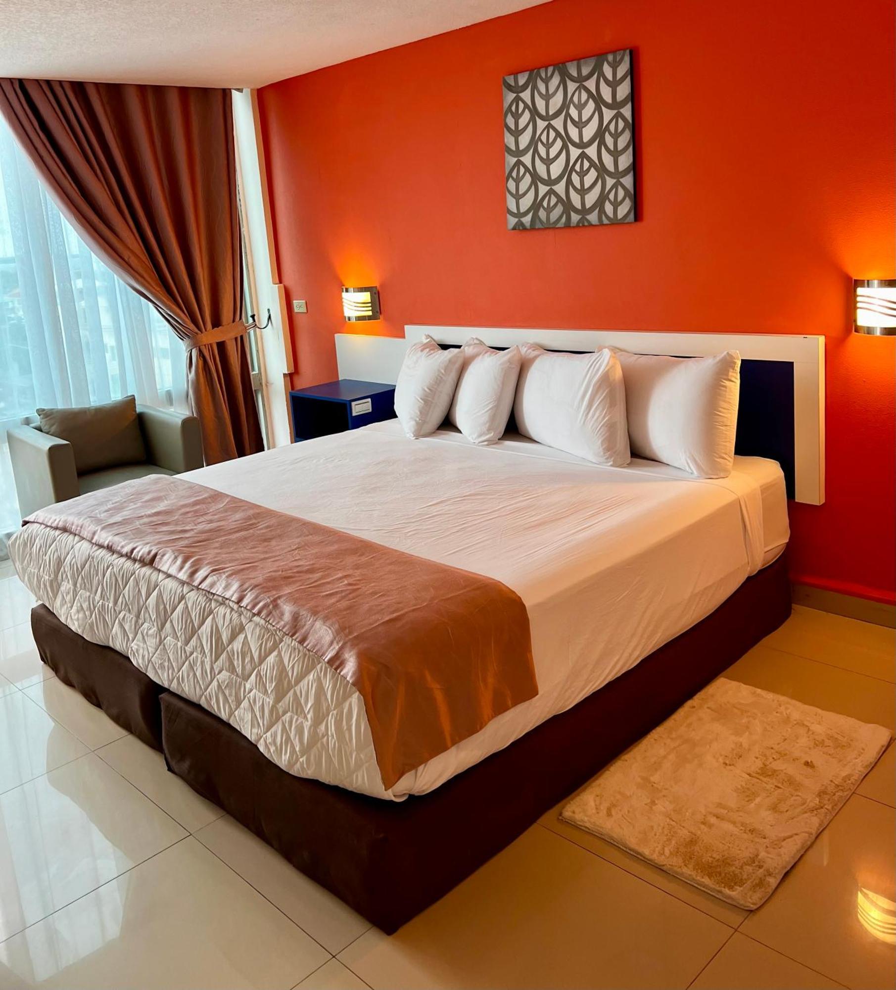 Golden Tree Hotel Belize Белиз-Сити Экстерьер фото